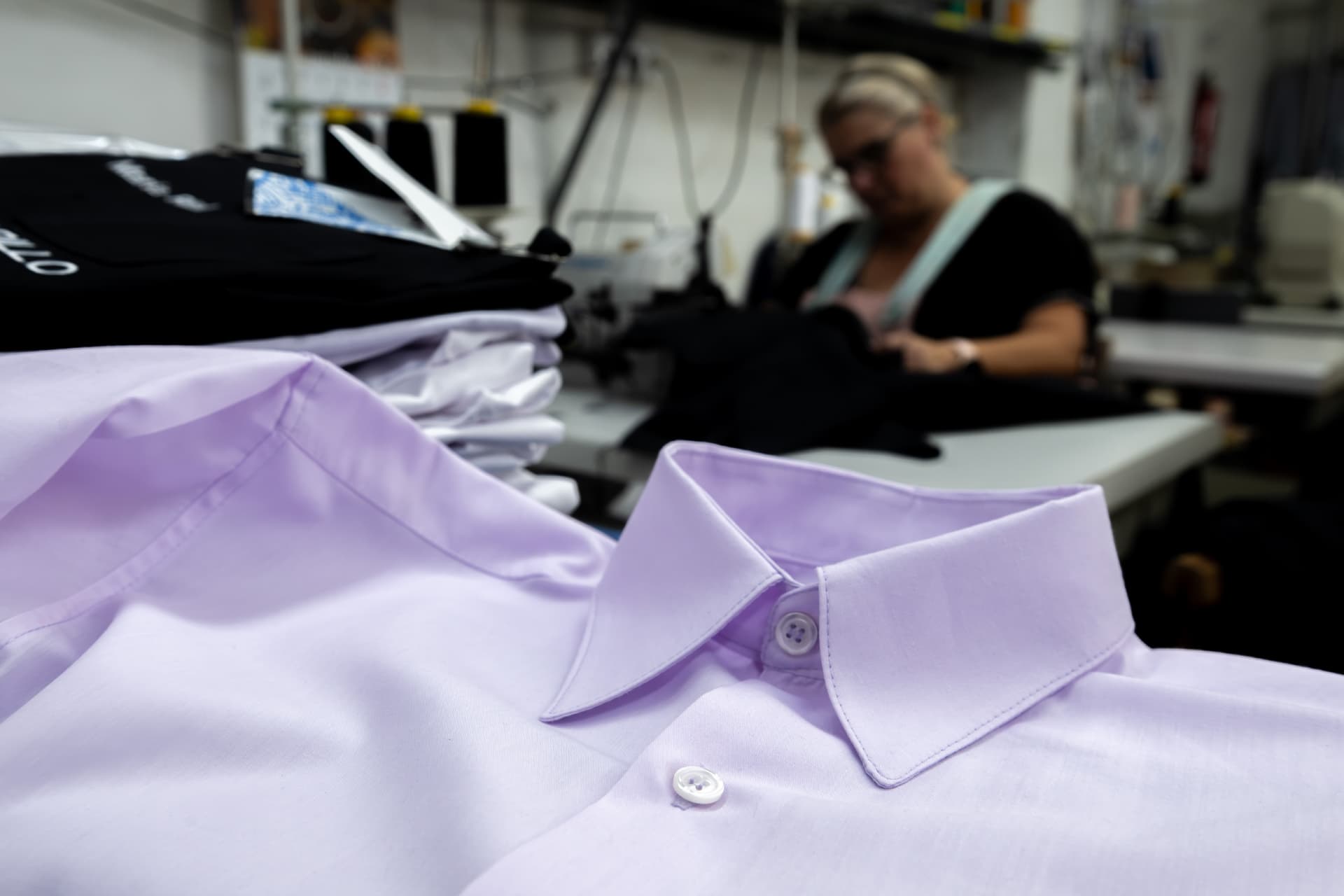 ¡Los mejores trajes están en Martínez Blanco!